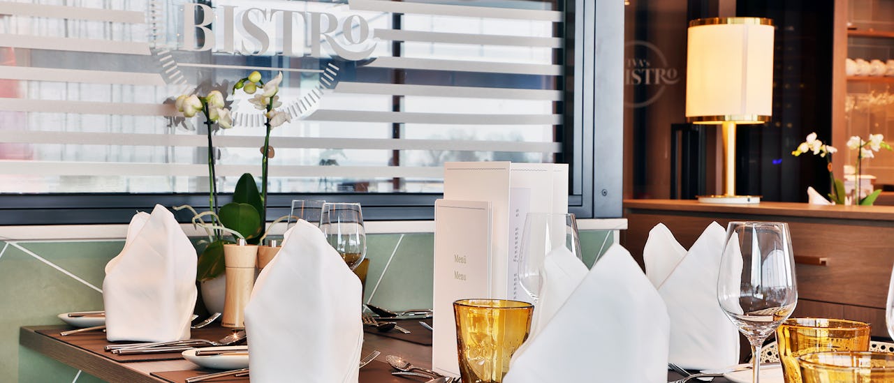 Njut av en gourmetmiddag the Bistro (behöver förbokas)