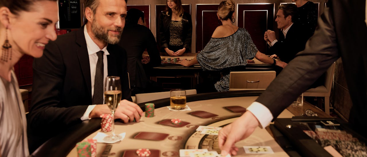Silversea Casino, för gäster som är 18 år eller äldre