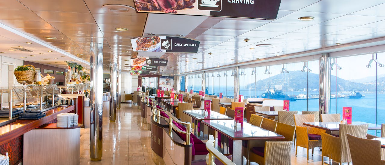 Buffetrestaurangen ingår liksom á la carte-servering i huvudrestaurangen