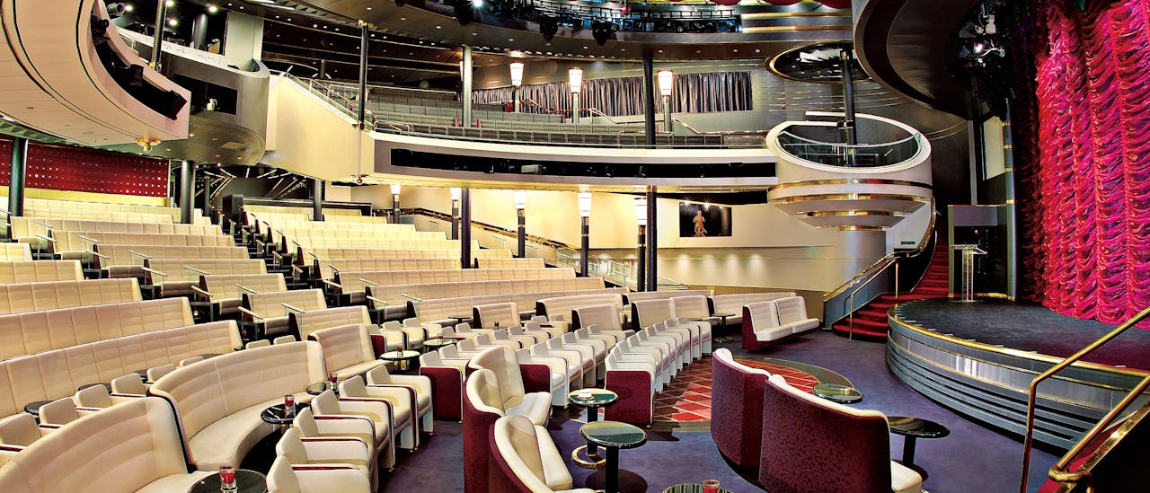 Teatern i väntan på en Las Vegas-inspirerad show