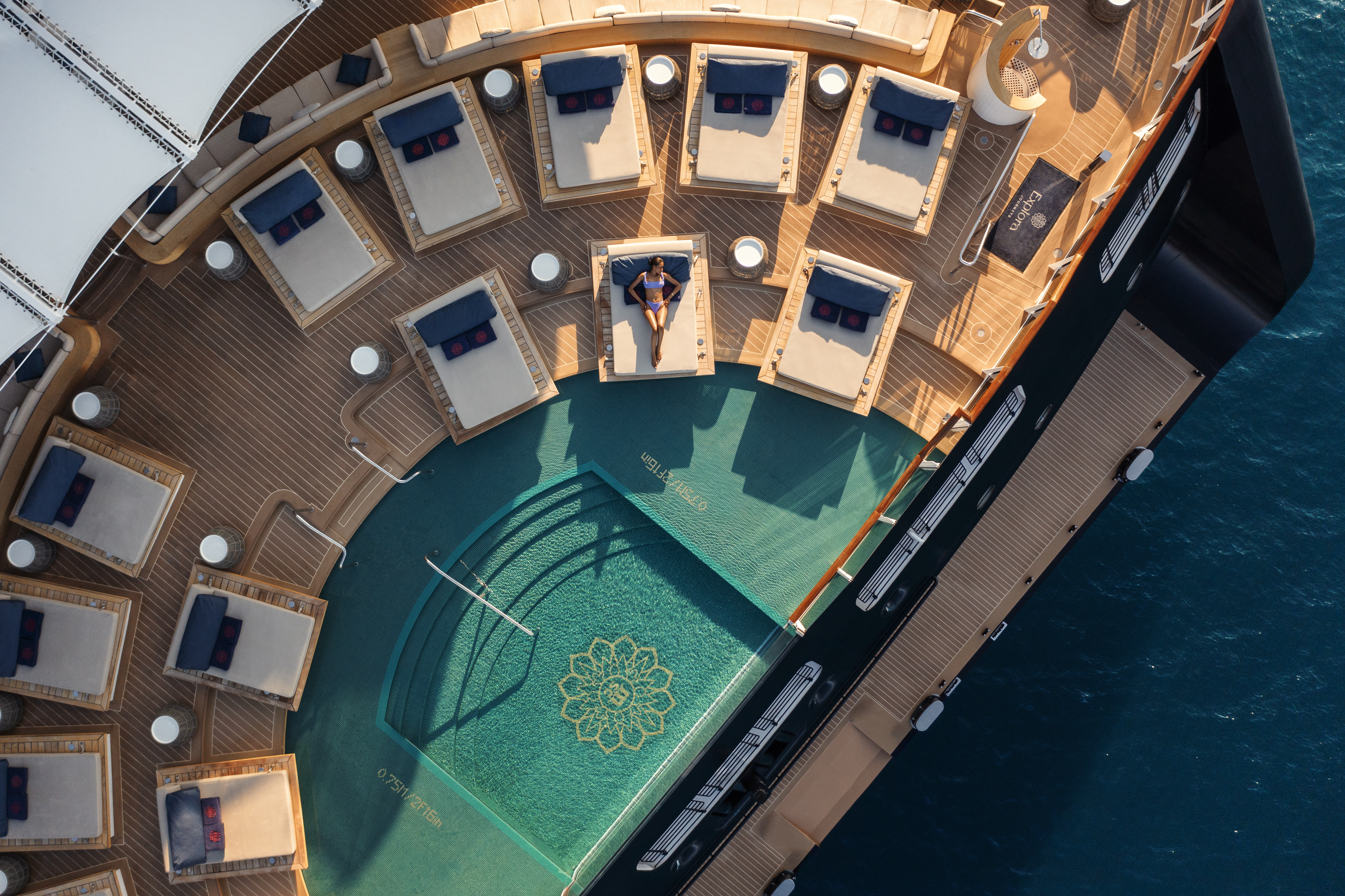 Astern Pool