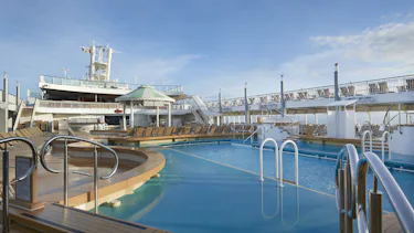 Norwegian Jade, Asien