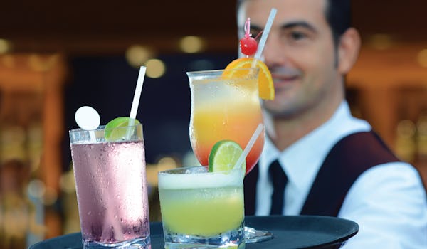 Läckra drinkar ombord på Oceania Cruises fartyg.