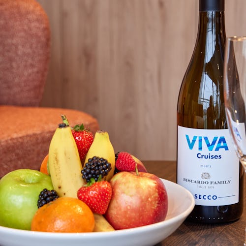 Gott att äta och dricka i hytten ombord på VIVA Cruises fartyg VIVA Two.