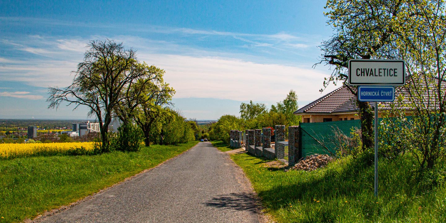 Chvaletice stadsgräns, Tjeckien.