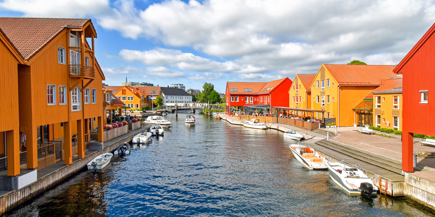 Området Fiskebrygga i Kristiansand, Norge.