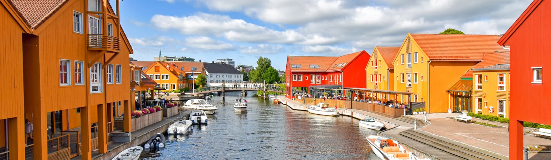Området Fiskebrygga i Kristiansand, Norge.