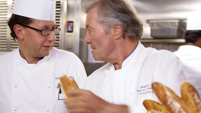 Den legendariske mästerkocken Jacques Pepin är Executive Culinary Director ombord på Oceania Cruises fartyg.