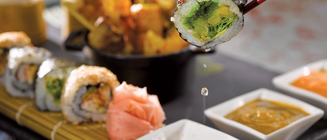 Sushi i restaurang Red Ginger ombord på Oceania Cruises fartyg i O-class.