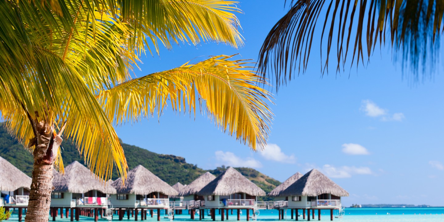 Bo en en egen Open Water Bungalow