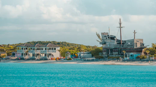Privata ön Half Moon Cay i Bahamas.