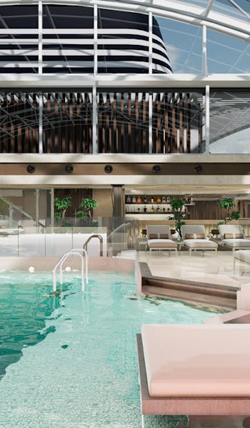 Inomhuspoolen ombord på Explora I och II.